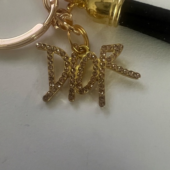 Gold Keychain Accessory - Picture 2 of 2